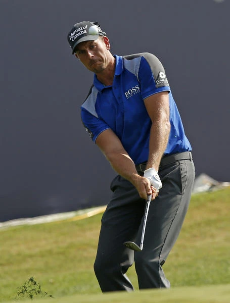 Stenson, Van Zyl share early Sun City lead