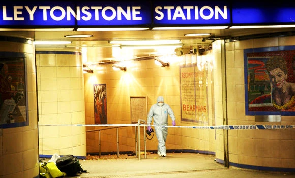 Knife attacker slashes man in London ‘terror incident’