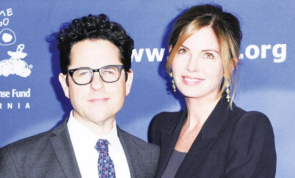 ‘Star Wars’ director faces hype, history in ‘Force Awakens’