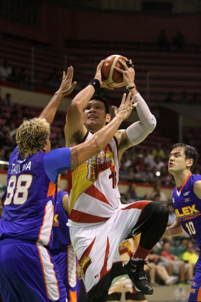 San Miguel puts away NLEX in overtime