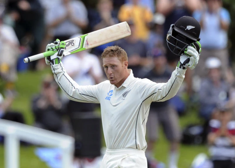 Guptill breaks ton drought as New Zealand takes charge