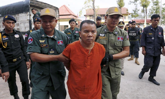Tainted rice wine kills 19, leaves 172 ill in Cambodia