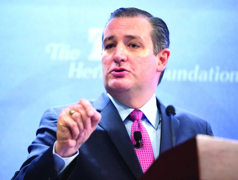Ted Cruz leads Donald Trump in Iowa opinion polls