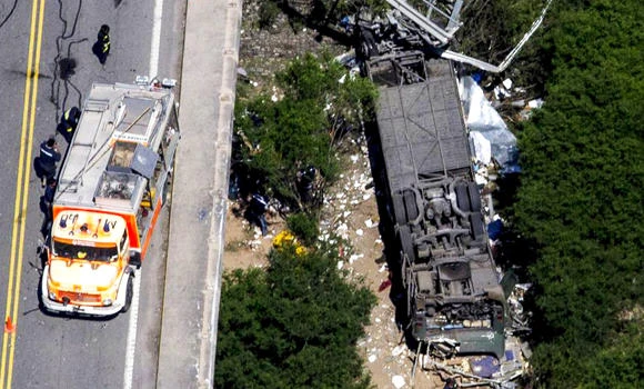 42 dead in Argentina police bus accident