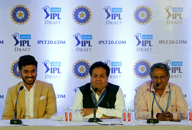 Dhoni, McCullum fetch million dollar deals in IPL draft