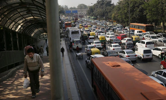 Sale of large diesel cars in Delhi banned temporarily
