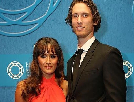 Wedding, tennis day conflict, but no worries for Rodionova