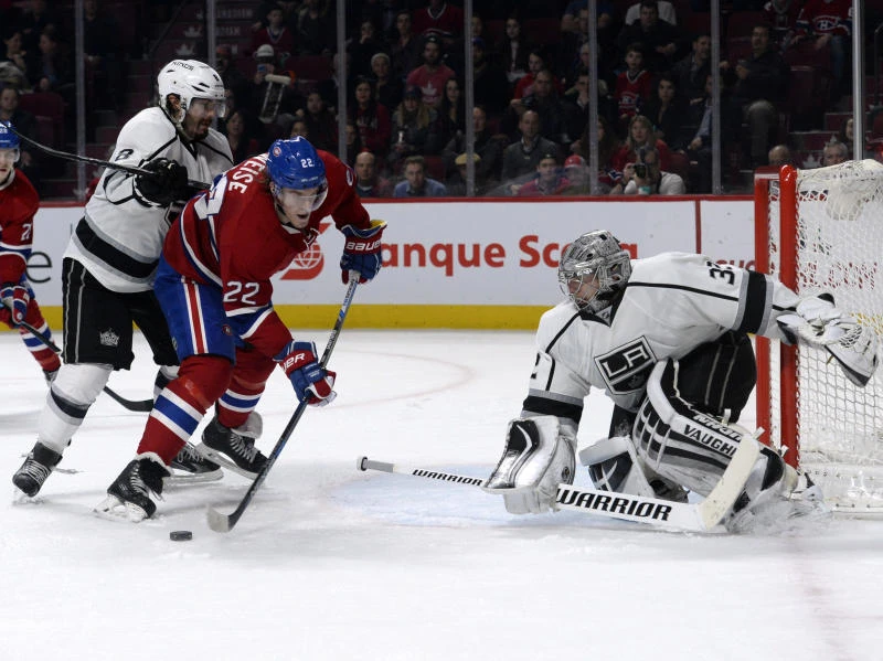 Quick makes 45 saves, Kings beat Canadiens 3-0