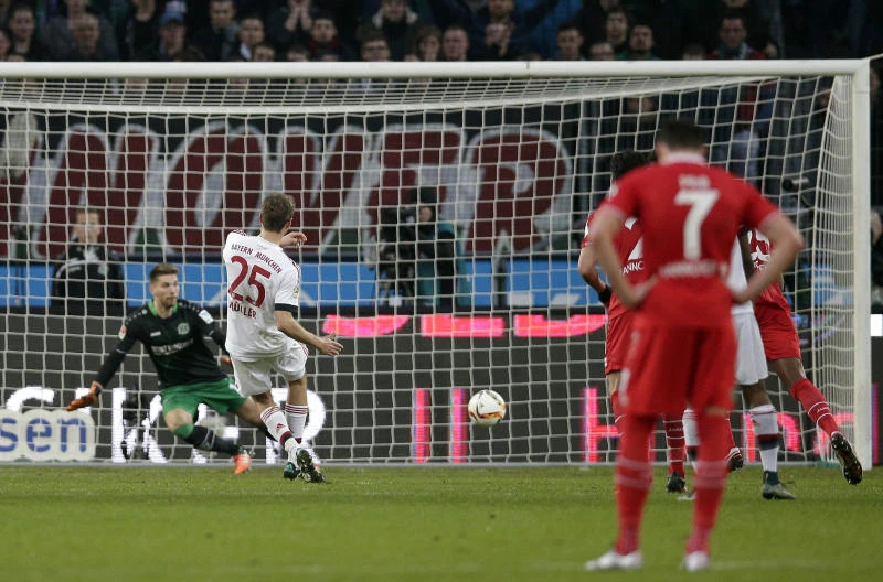 Bayern beats Hannover 1-0 amid Guardiola exit speculation