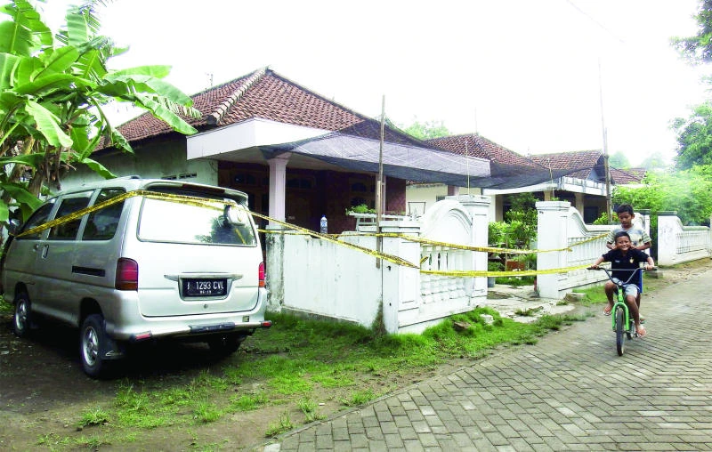 Authorities foil holiday attack plots in Indonesia
