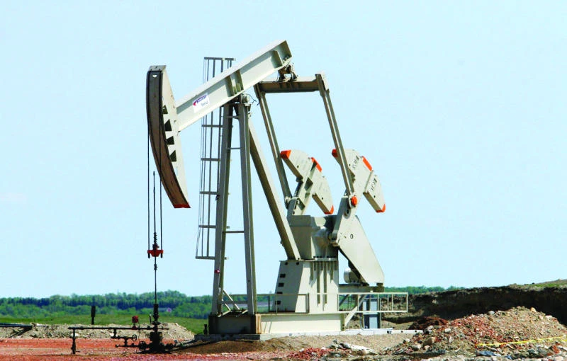 Oil prices hit 11-year low as global supply balloons