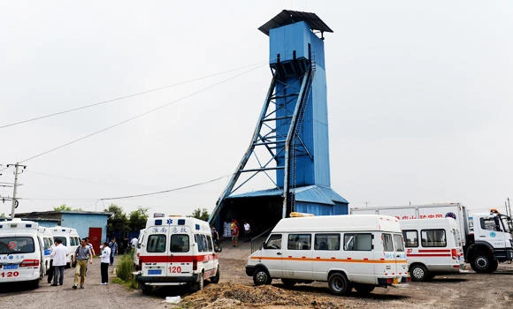 China mine boss commits suicide after deadly collapse