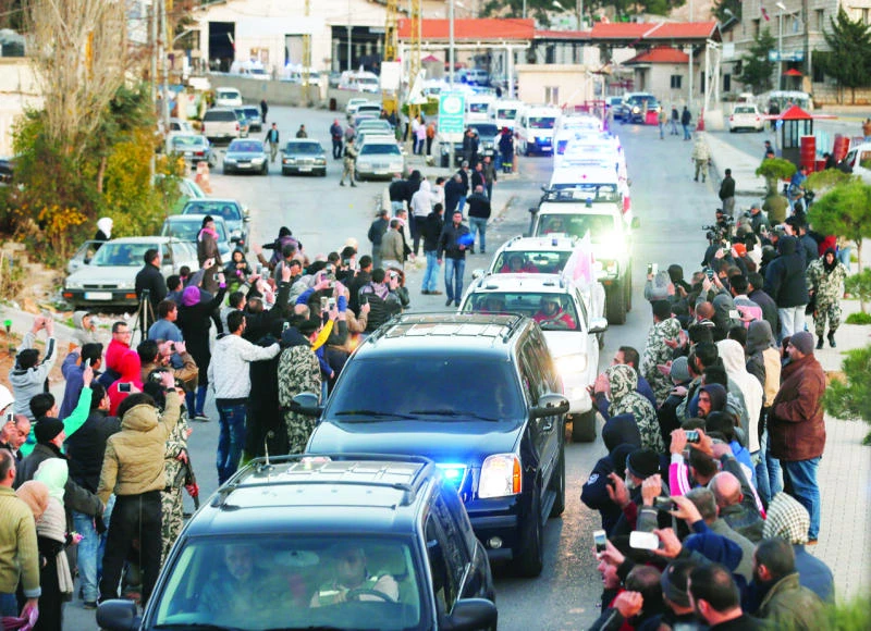 Convoy of evacuated Syrian fighters crosses into Lebanon