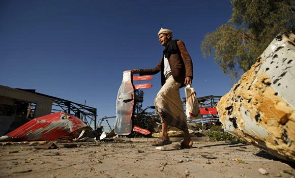 Bahraini pilot survives jet crash in Jazan
