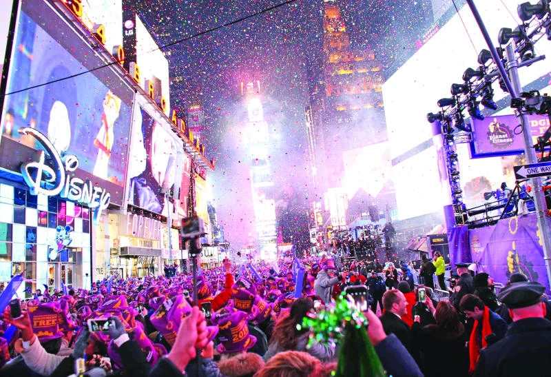 New Yorkers welcome 2016 amid heightened security