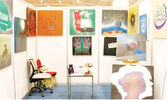 Brush with talent: Blind female artist in limelight