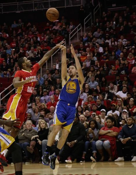 No Curry, no problem as Warriors ground Rockets