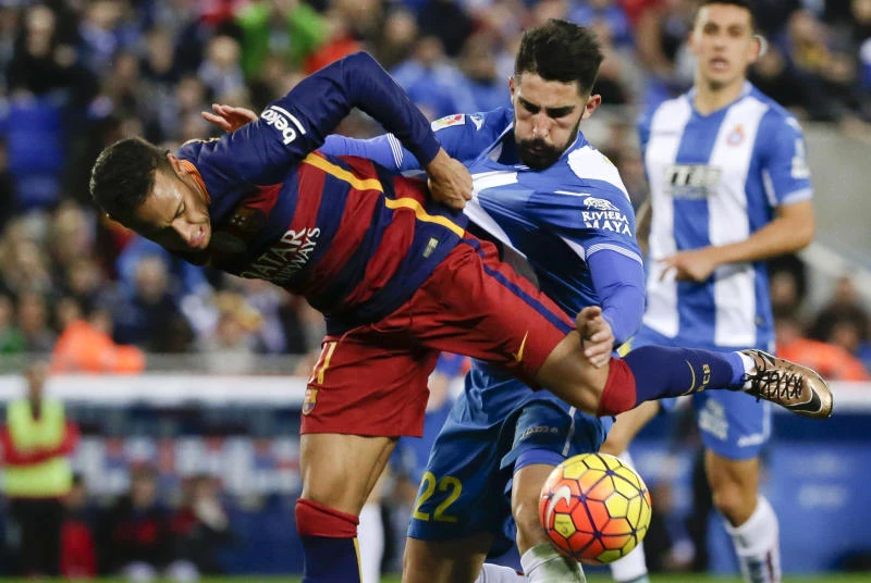 Barcelona, Espanyol draw in Catalan derby