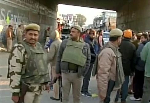 Gunmen attack Indian air base near Pakistan border; 2 killed