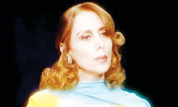 Surprise! Fairouz lights up New Year video