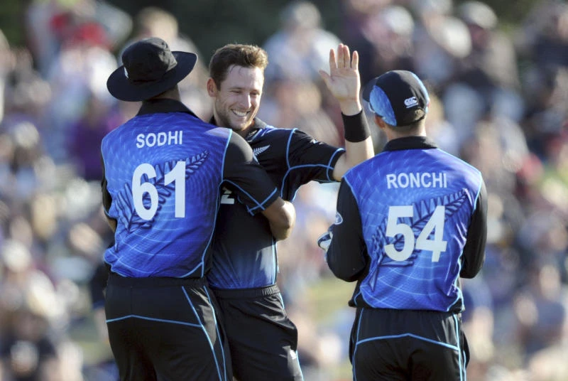 Henry takes 5 as New Zealand seals series win over Sri Lanka