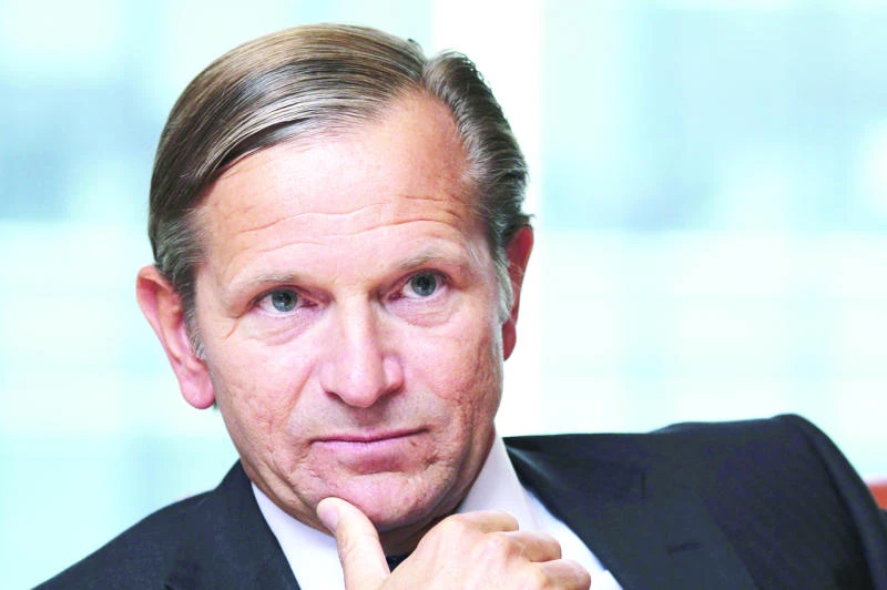 M&S veteran Rowe to succeed Bolland as CEO
