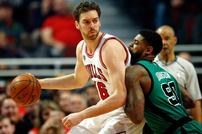 Gasol, Rose lift Bulls over Celtics for 6th straight victory