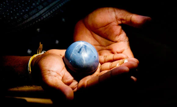 Sri Lanka merchant claims to have biggest star blue sapphire