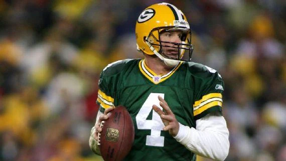 Favre leads finalists for Pro Football Hall of Fame