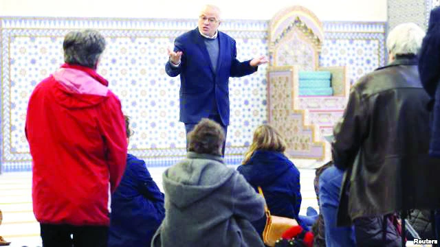 French mosques host dialogue weekend on attacks anniversary