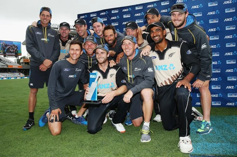 Record breakers Guptill, Munro lead New Zealand sweep