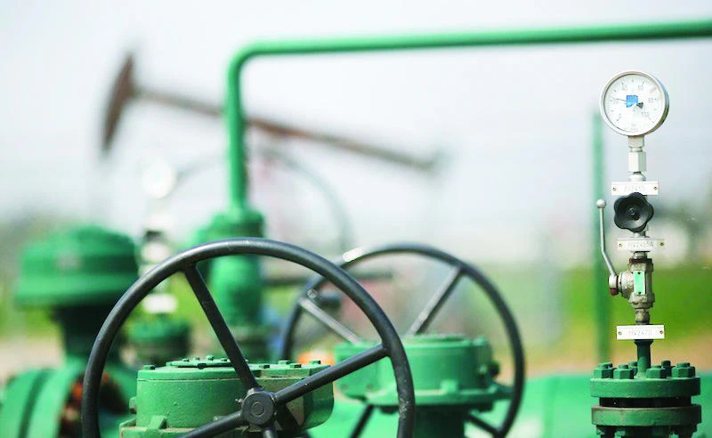 Oil prices fall for 6th day as hopes for recovery fade