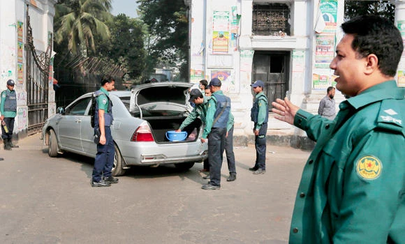 Dhaka seeks death for leader convicted of war crimes