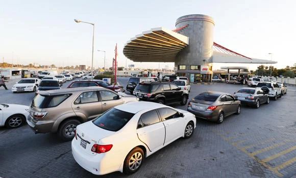 Oman cuts gas subsidy; Bahrainis feel pinch; oil hits 12-year low