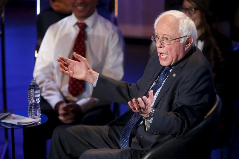 Biden defends Sanders in presidential race against Clinton