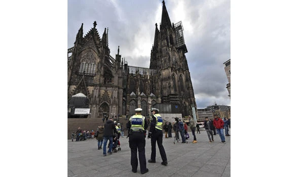 Cologne offers reward over New Year attacks