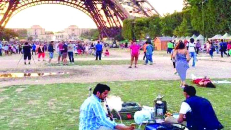 Poor behavior of citizens abroad under scrutiny