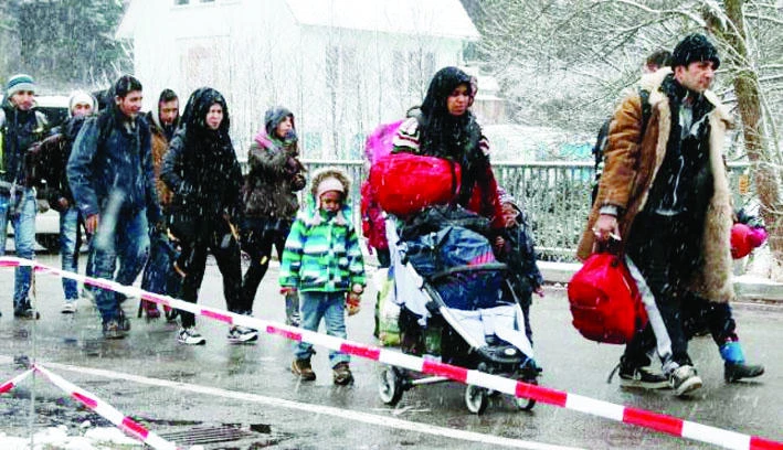 Austria says will halt migrants crossing its borders