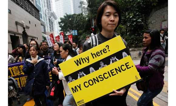 Missing HK bookseller ‘returns to China to answer 11-year-old conviction’