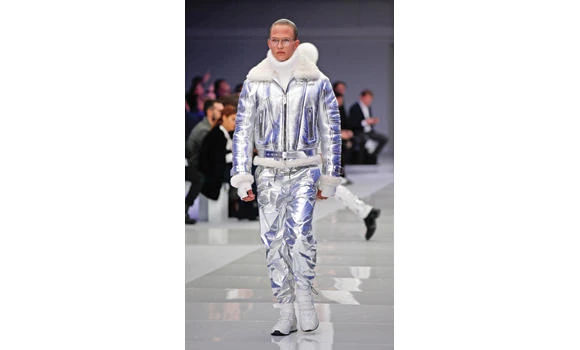 Milan designers pay tribute to David Bowie
