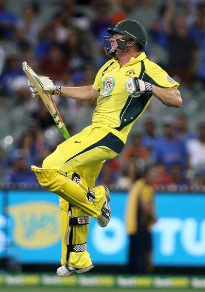 Maxwell dazzles in Melbourne, Australia clinches series