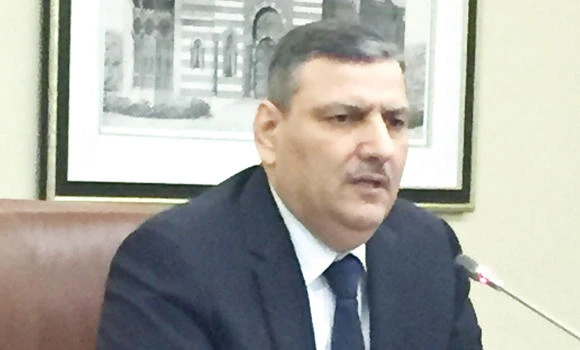 Hijab names negotiators for Syria talks, raps Russia