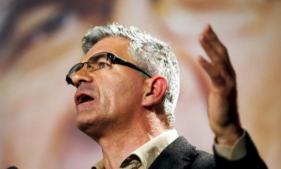 Portugal hopes for calmer political waters before presidential vote