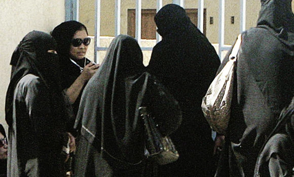 963 netted as den of illegal maids raided