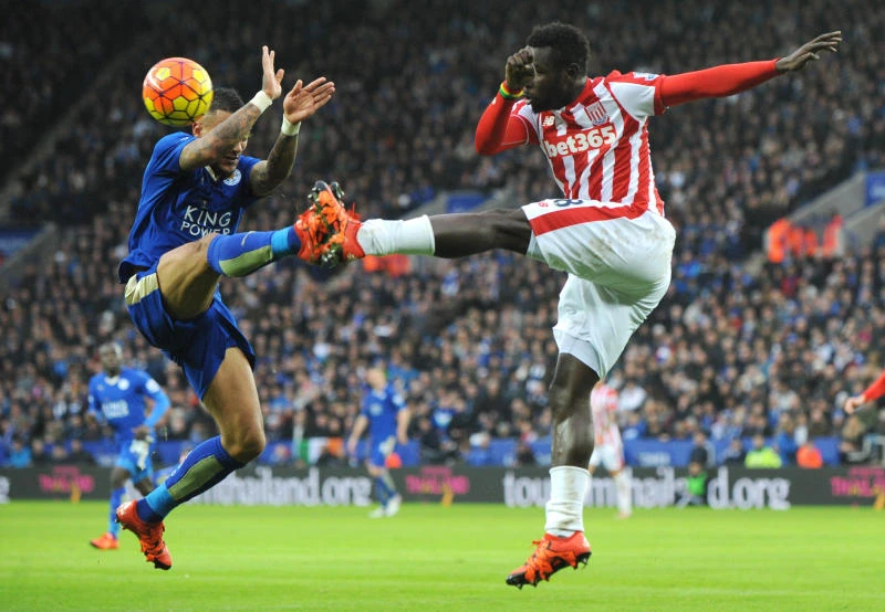 Leicester reclaims top, Liverpool wins thriller at Norwich