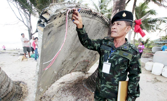 Metal on Thai beach ‘not from MH370’