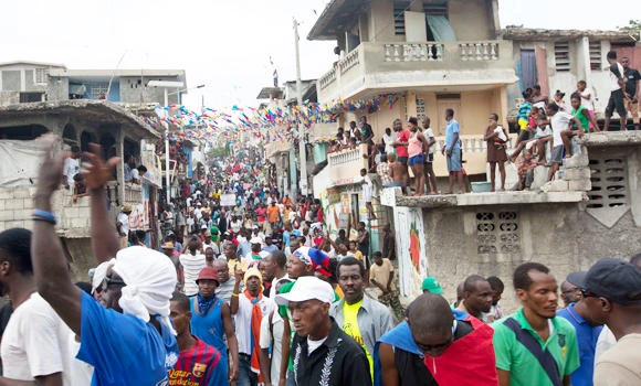 Haiti edges toward interim govt after election collapse