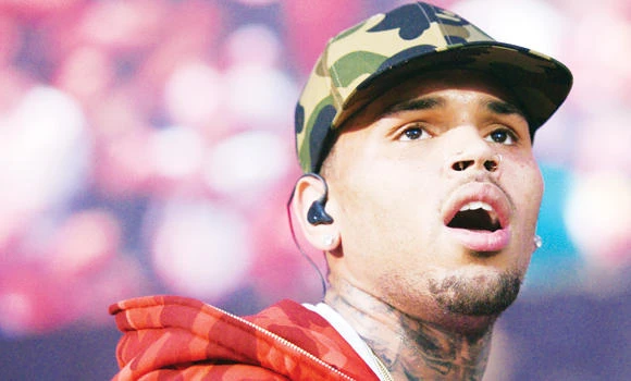 Assault charges dropped against Chris Brown