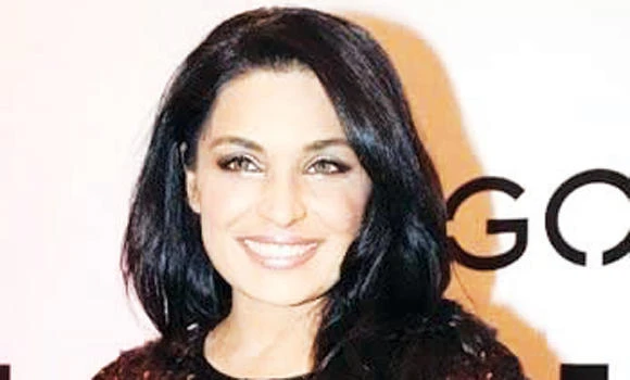 Imran Khan as old as my father — Meera