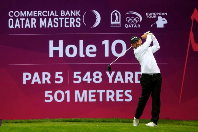 Oosthuizen, Larrazabal set pace with bogey-free 65s
